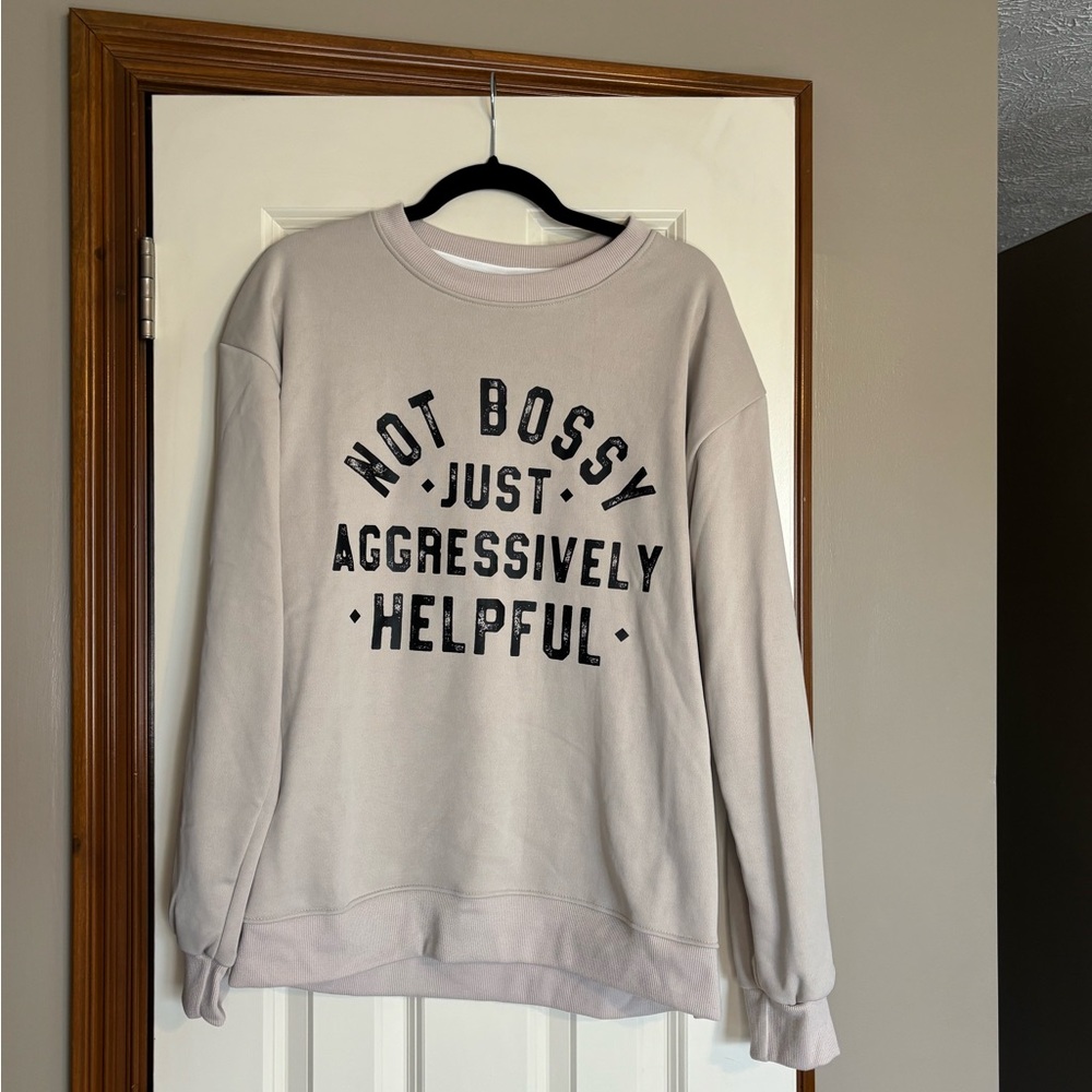 ⭐️NWOT⭐️Women's Beige Crew Neck Sweatshirt